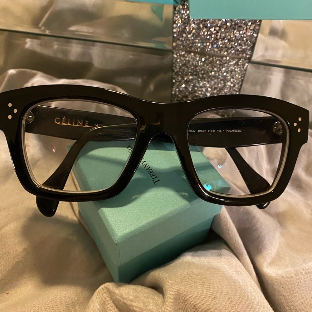 🦋ABSOLUTELY AUTHENTIC CELINE GLASSES🦋